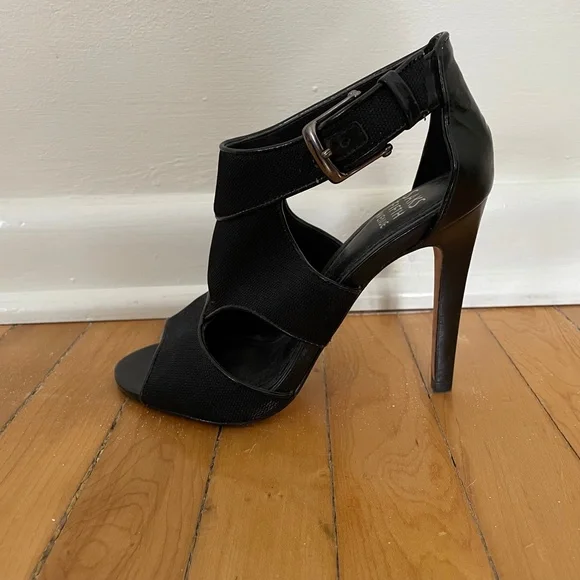 Saks Fifth Avenue Black Heeled Sandals - Picture 3 of 5